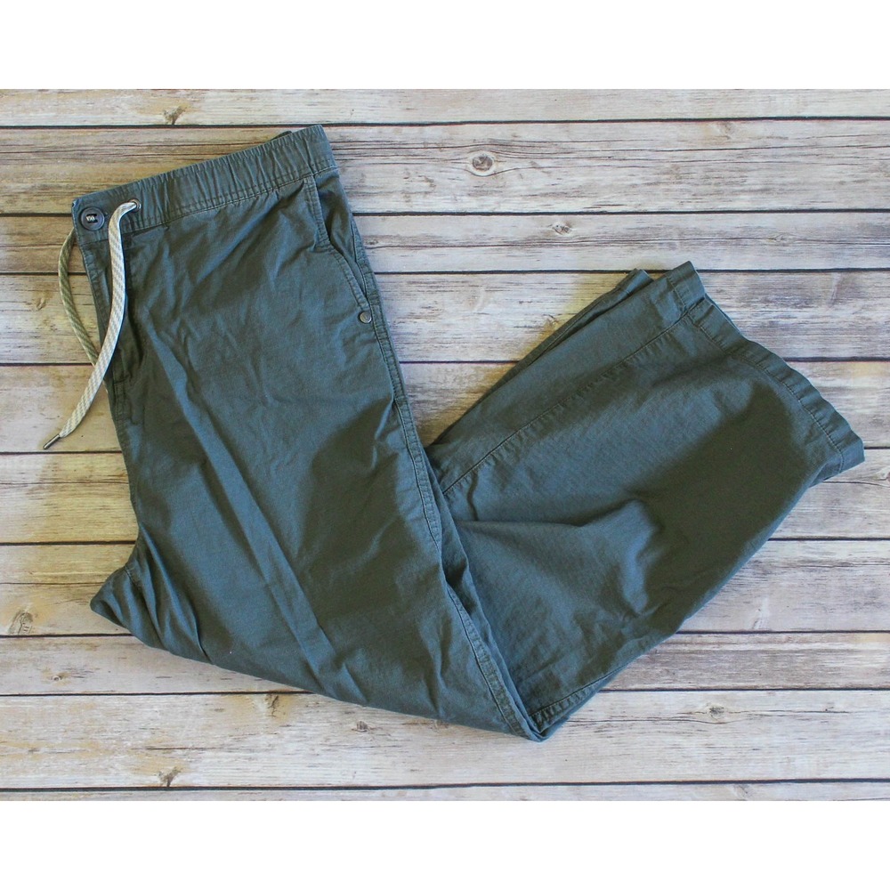 Vuori Pants Womens XL Olive Green Ripstop Wide Leg Crop Pockets Hiking VW416